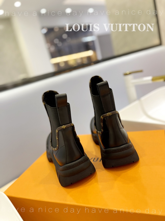 Women L*ouis V*uitton Top Sneakers