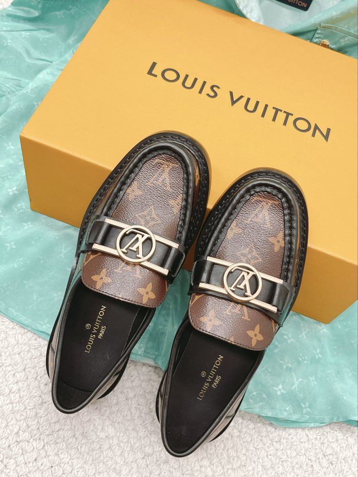 Women L*ouis V*uitton Top Sneaker