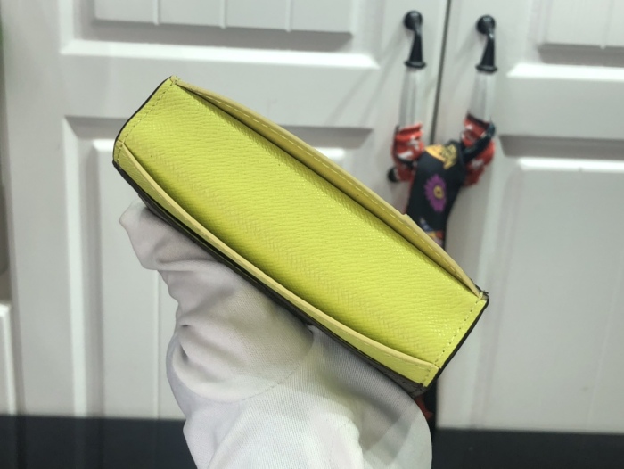 L*ouis V*uitton Bag Top Quality 8*11*1CM