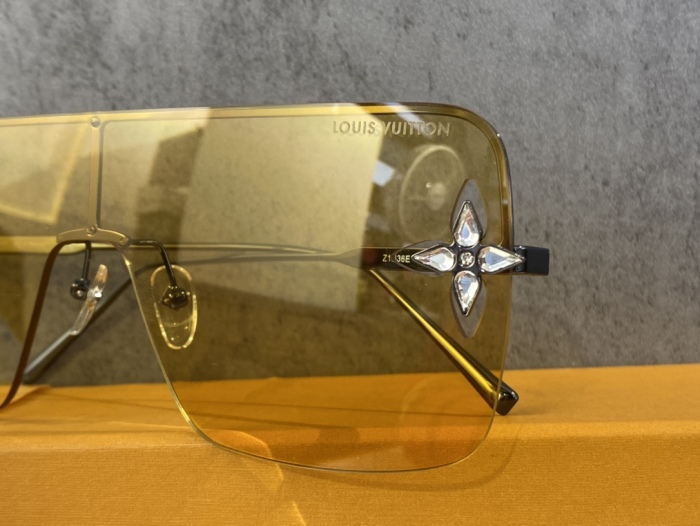 L*ouis V*uitton Glasses Top