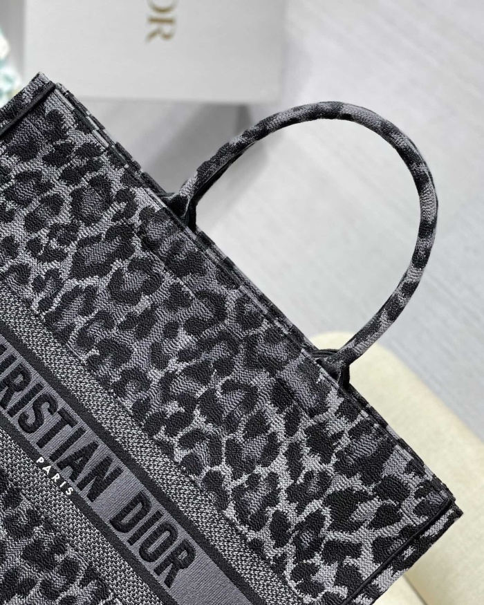 D*ior Bag Top Quality