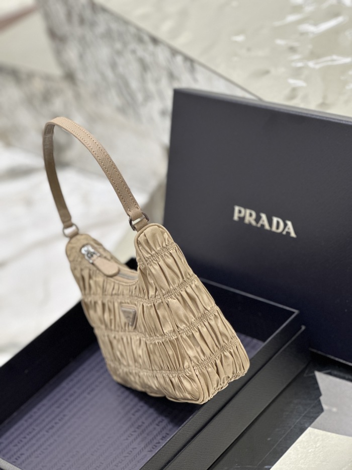 P*rada Top Bag 22*18*6CM