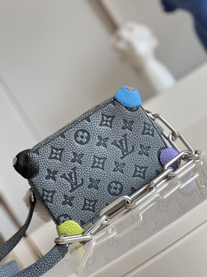 L*ouis V*uitton Bag Top Quality 18.5*13*8CM