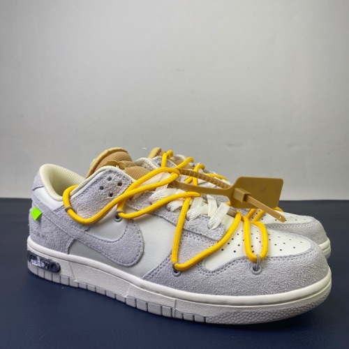 O*ff-W*hite x Nike Dunk Low