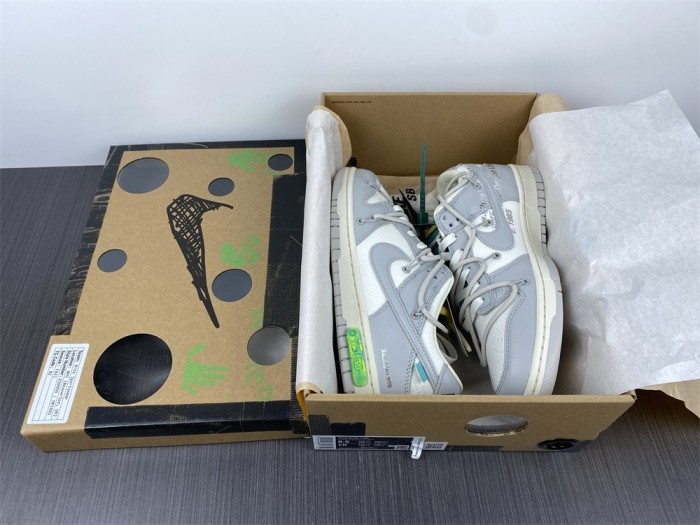 O*ff-W*hite x Nike Dunk Low