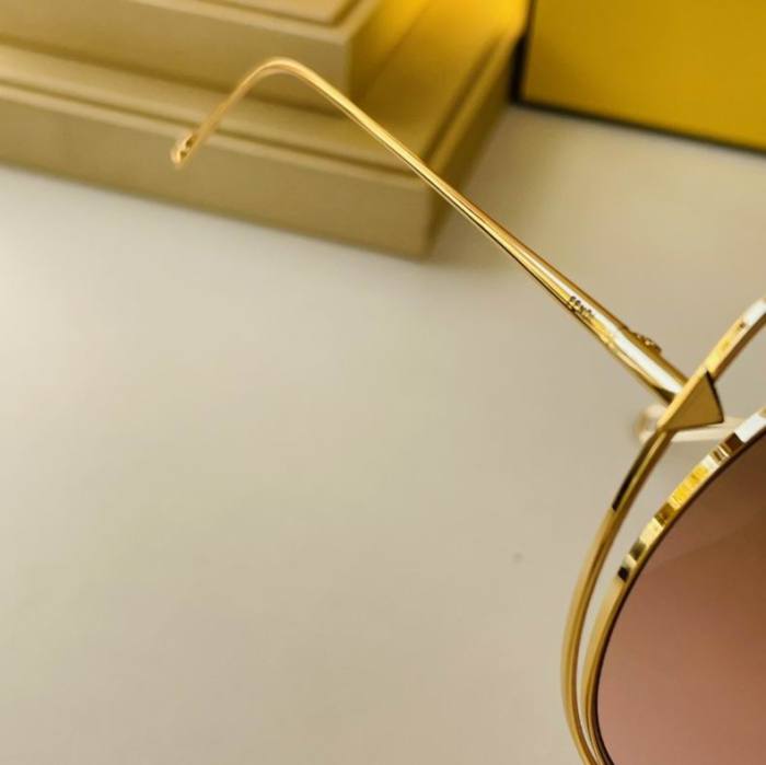 F*endi Glasses Top