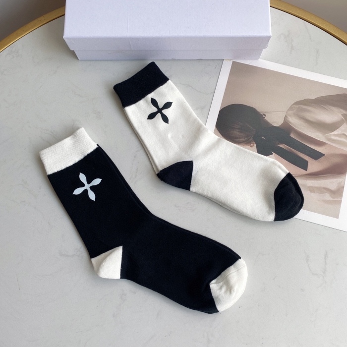 Socks 2pairs