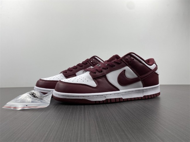 Nike SB Dunk Low Bordeaux DD1503-108