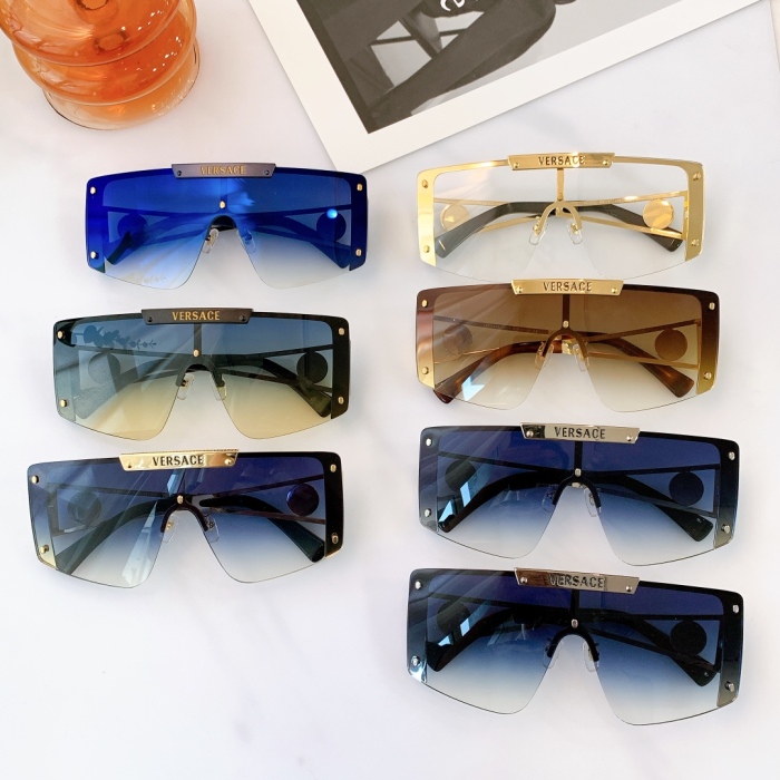 V*ersace Glasses Top