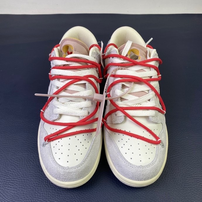 O*ff-W*hite x Nike Dunk Low
