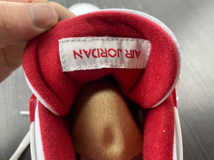 Air Jordan 4 308497-106