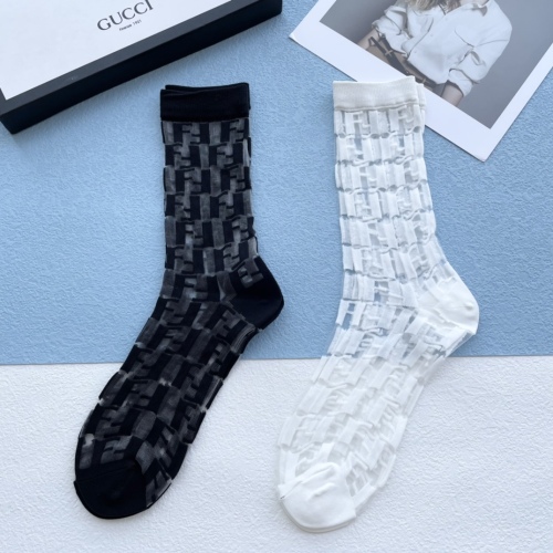 Socks 2pairs