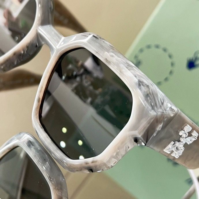 O*ff W*hite Glasses Top