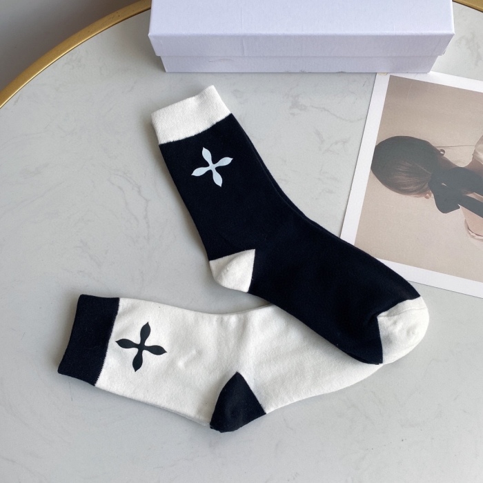 Socks 2pairs