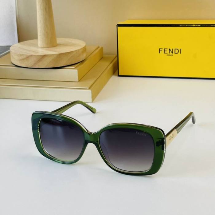 F*endi Glasses Top