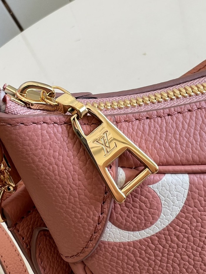 L*ouis V*uitton Top Bag 24*18*7CM