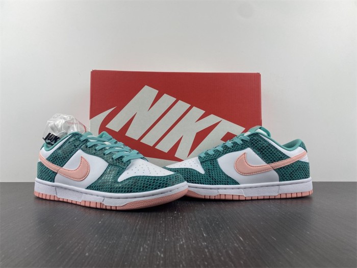Nike Dunk Low Snake Skin DR8577-300