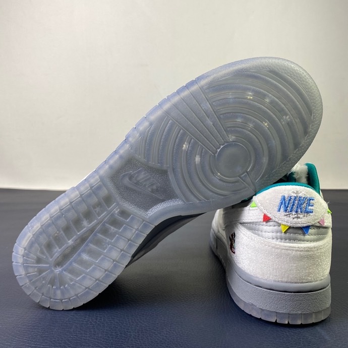 Nike SB Dunk Low