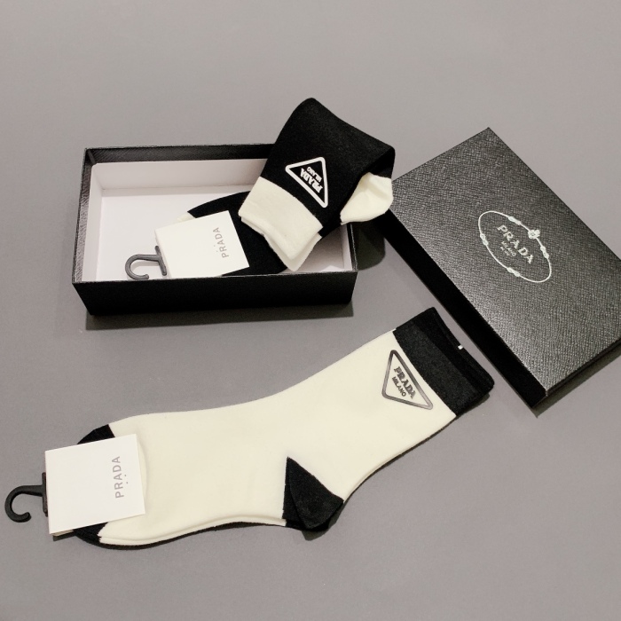 Socks 2pairs