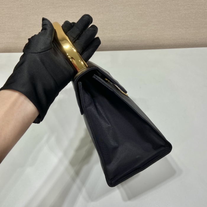 P*rada Bag Top Quality 21*17*12CM