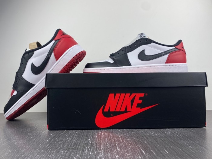 Air Jordan 1 OG High Black Toe 555088-125