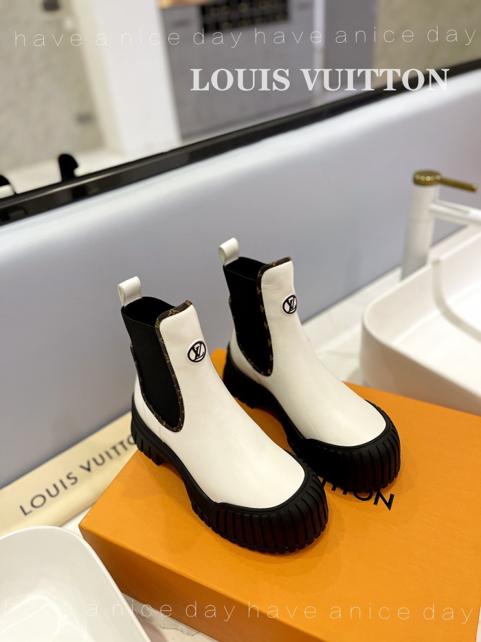 Women L*ouis V*uitton Top Sneakers