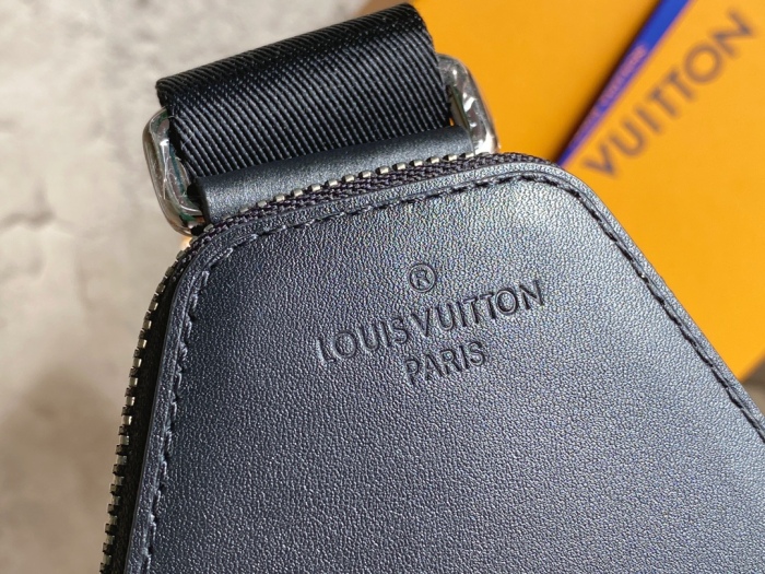 L*ouis V*uitton Top Bag 20*31*7CM