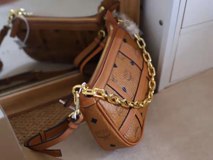 M*CM Bag Top Quality 12.5*21*5CM