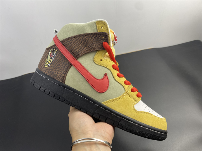 Nike SB Dunk High CZ2205-700