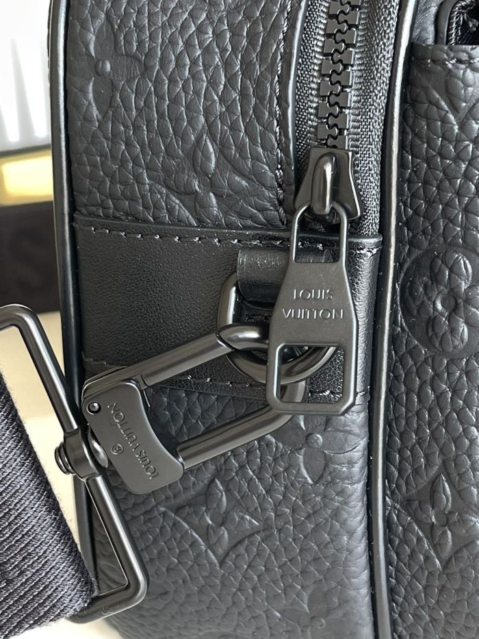 L*ouis V*uitton Bag Top Quality 22 x 18 x 8 CM