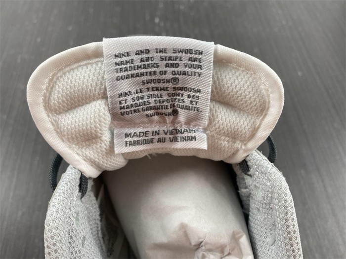 Nike Dunk Low “Light Smoke Grey” DD1503-117