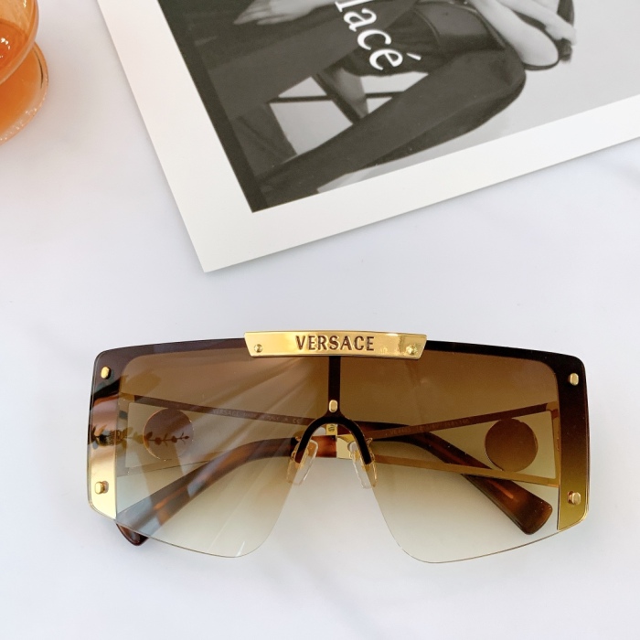 V*ersace Glasses Top
