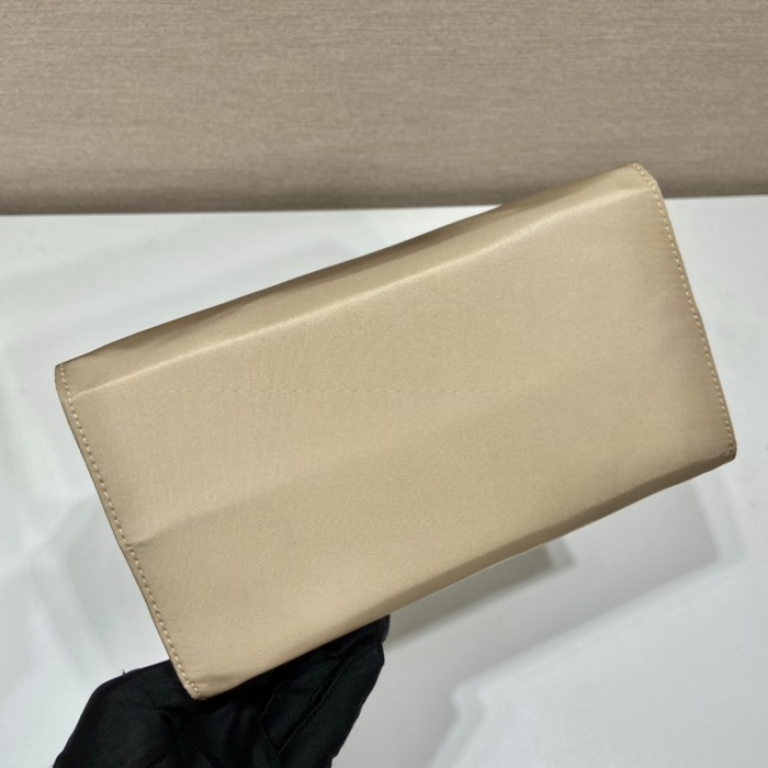 P*rada Bag Top Quality 21*17*12CM