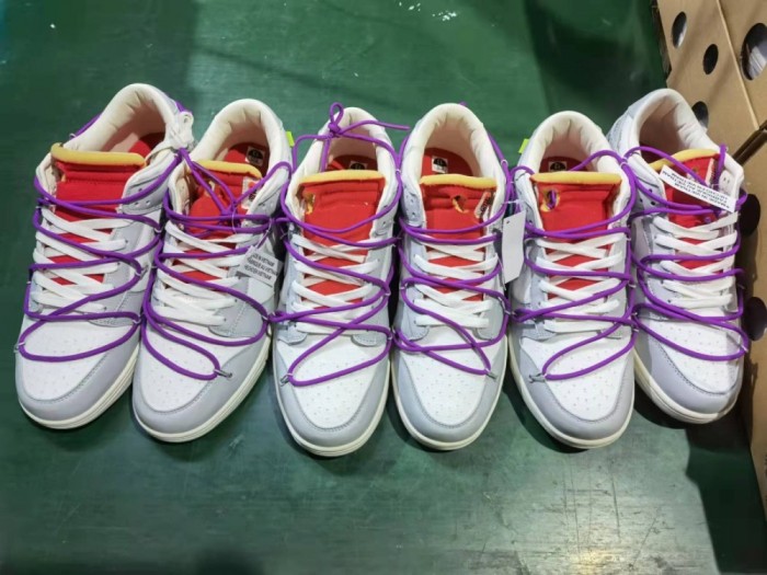 O*ff-W*hite x Nike Dunk Low
