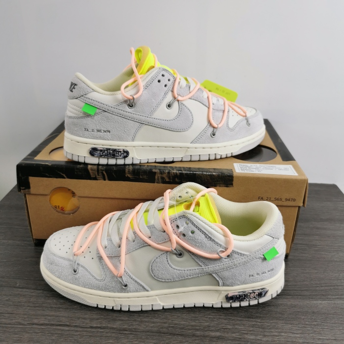 O*ff-W*hite x Nike Dunk Low
