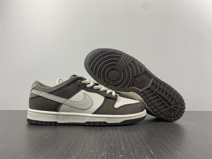 Nike SB Dunk Low