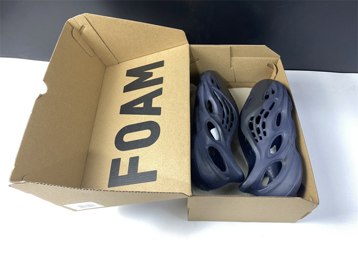 Yeezy Foam Runne