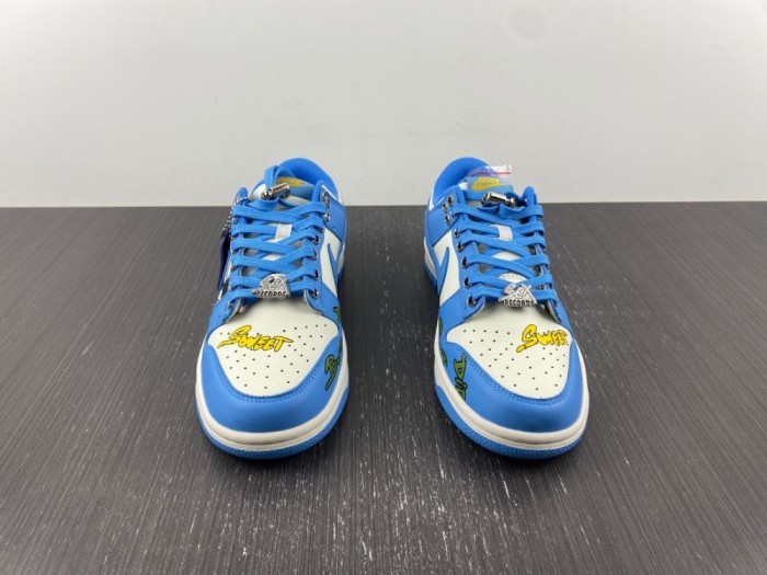 Nike SB Dunk LOW DD1503-100