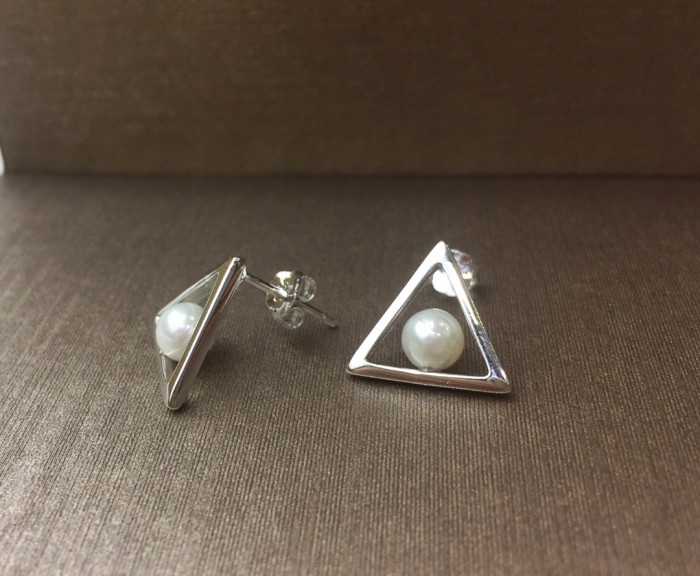 Earrings001