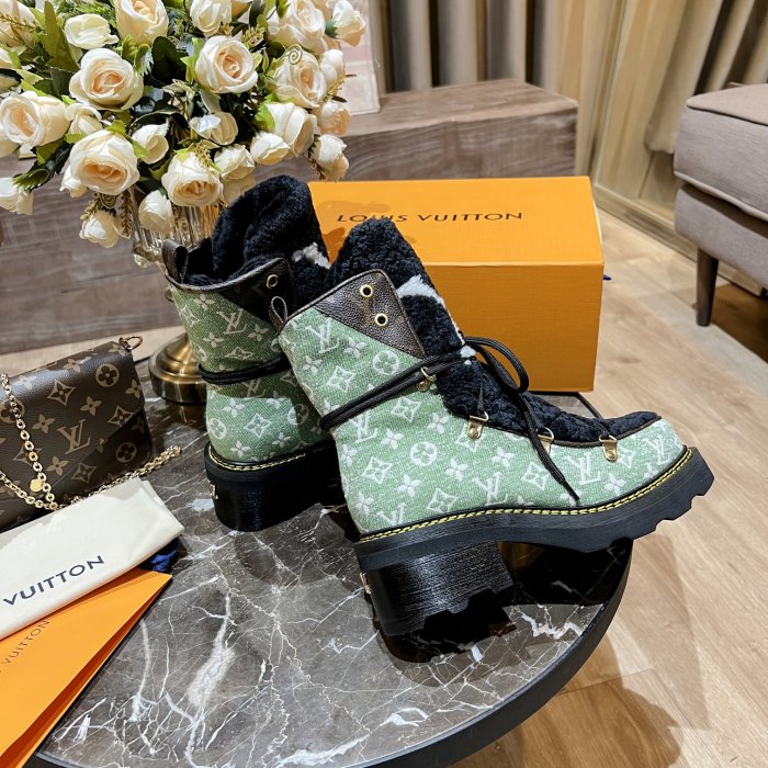 Women L*ouis V*uitton Top Sneakers