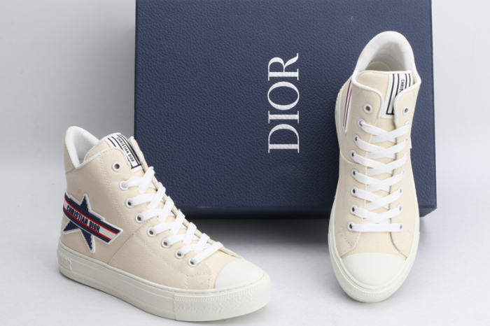 Women D*or Top Sneaker