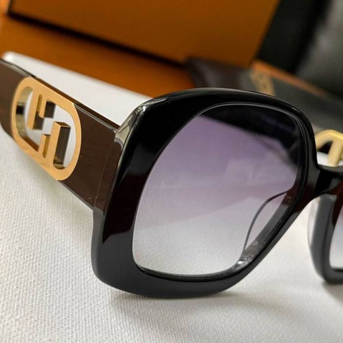 F*endi Glasses Top