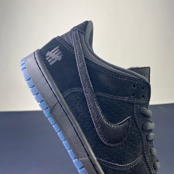 Nike SB Dunk Low