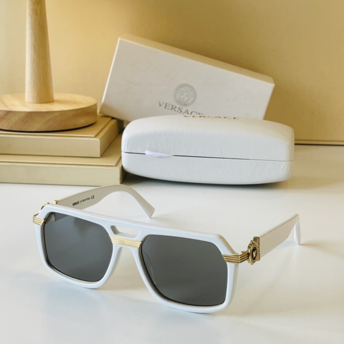 V*ersace Glasses Top