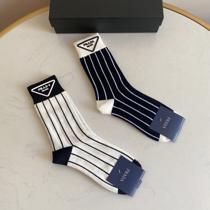 Socks 2pairs