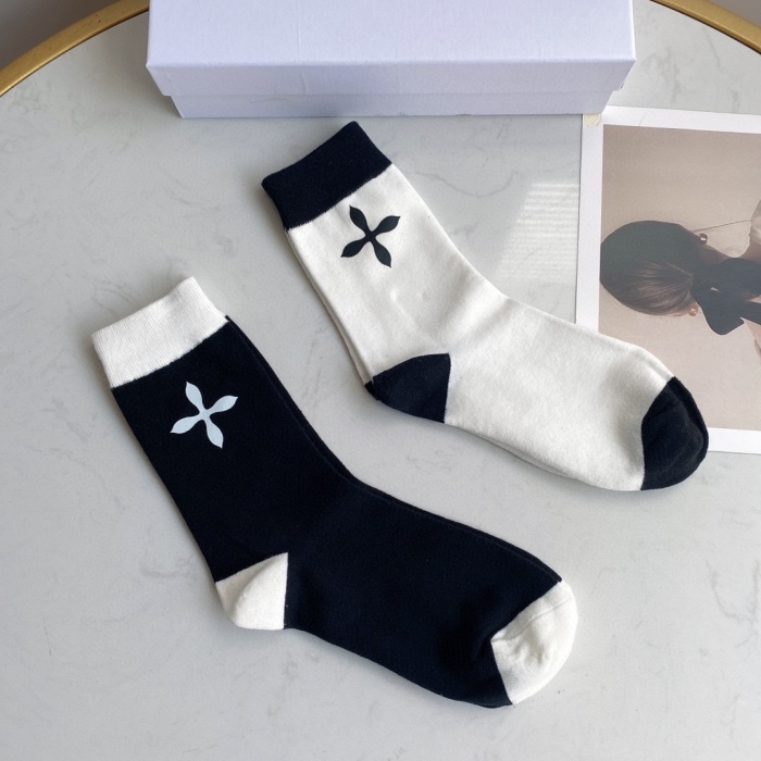 Socks 2pairs