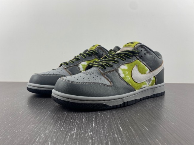 Nike SB Dunk Low