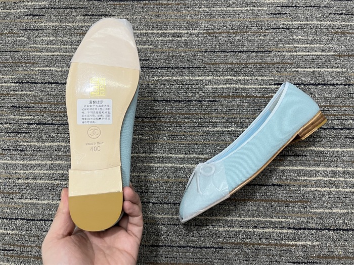 Women C*hanel Top Sneaker
