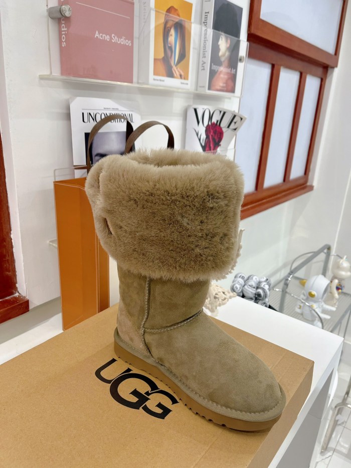 Women U*GG Top Sneaker
