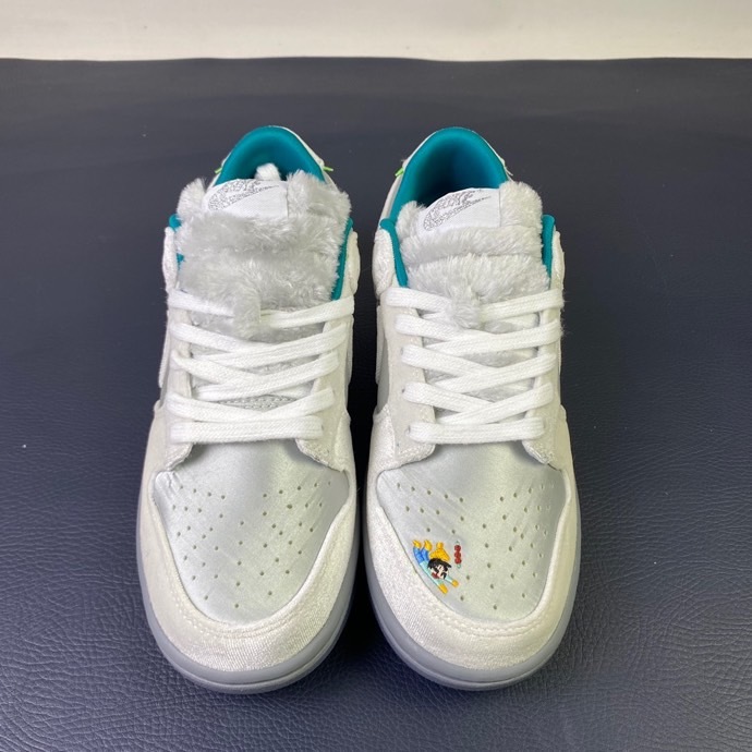 Nike SB Dunk Low